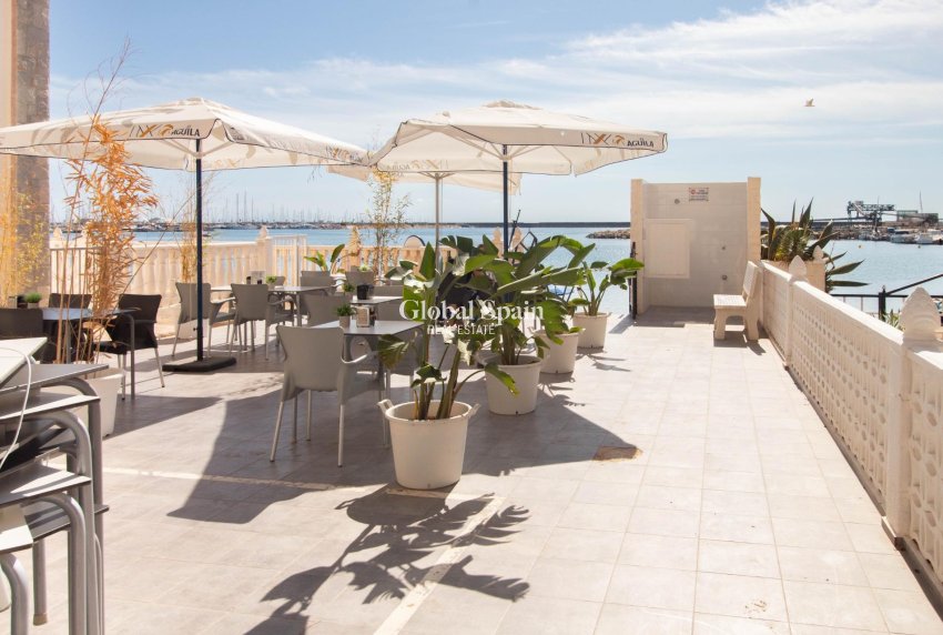 Revente - APPARTEMENT -
TORREVIEJA - Acequion