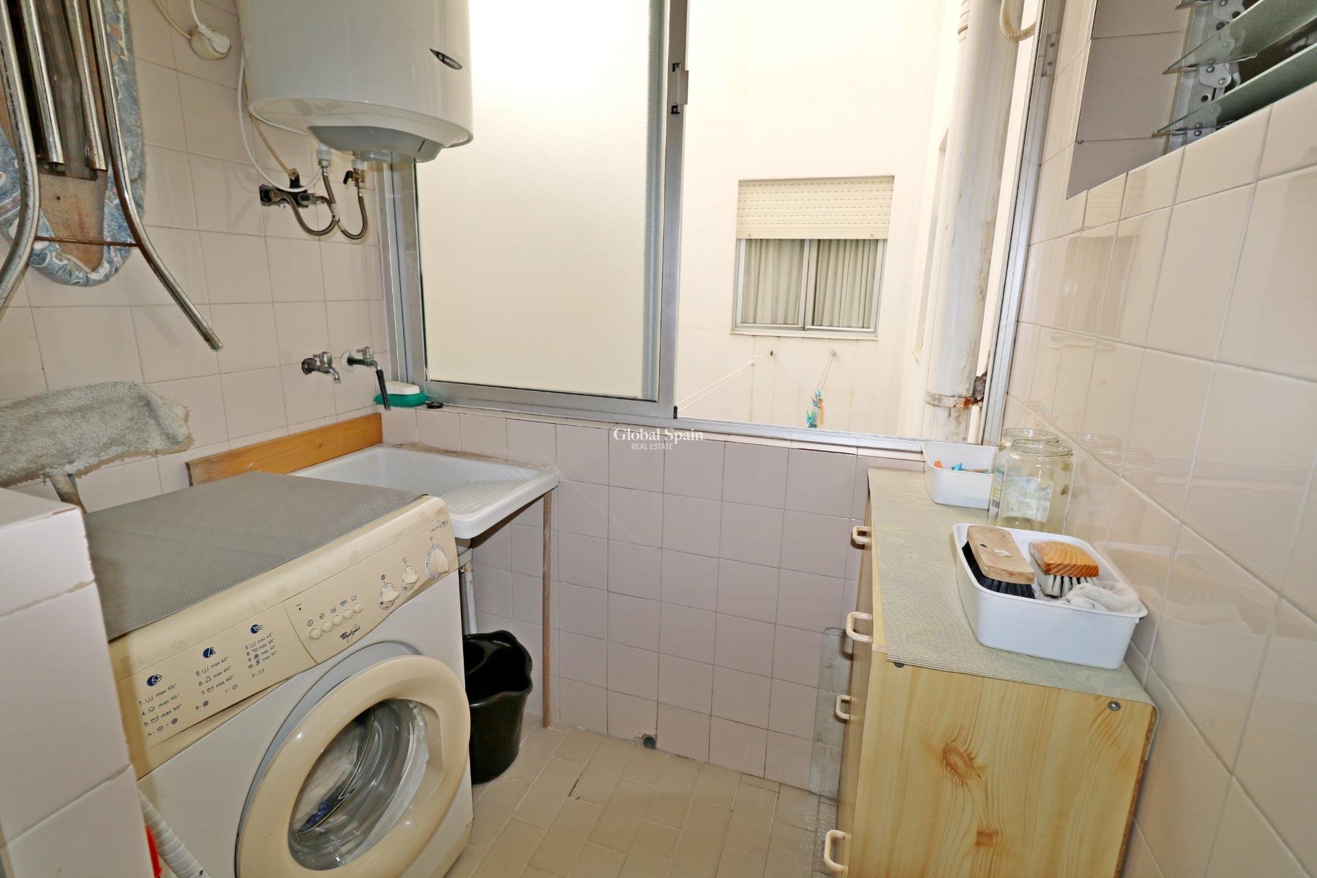 Revente - APPARTEMENT -
TORREVIEJA - Acequion
