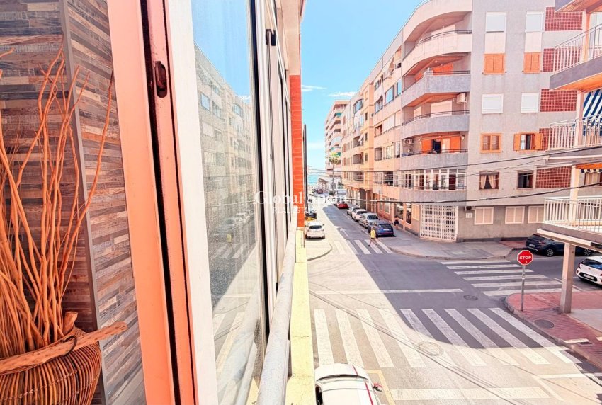 Revente - APPARTEMENT -
TORREVIEJA - Acequion