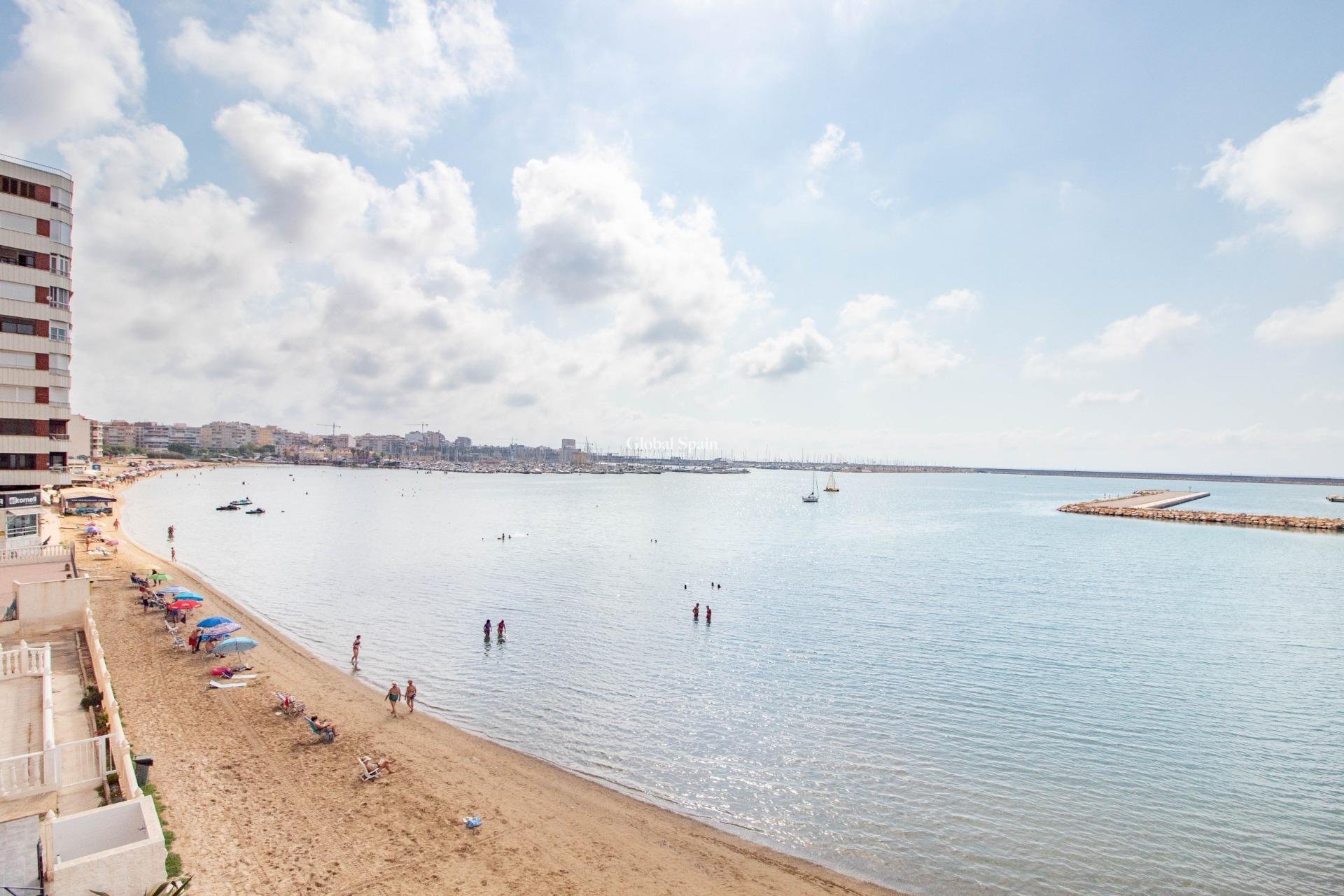 Revente - Appartement -
TORREVIEJA - Acequion