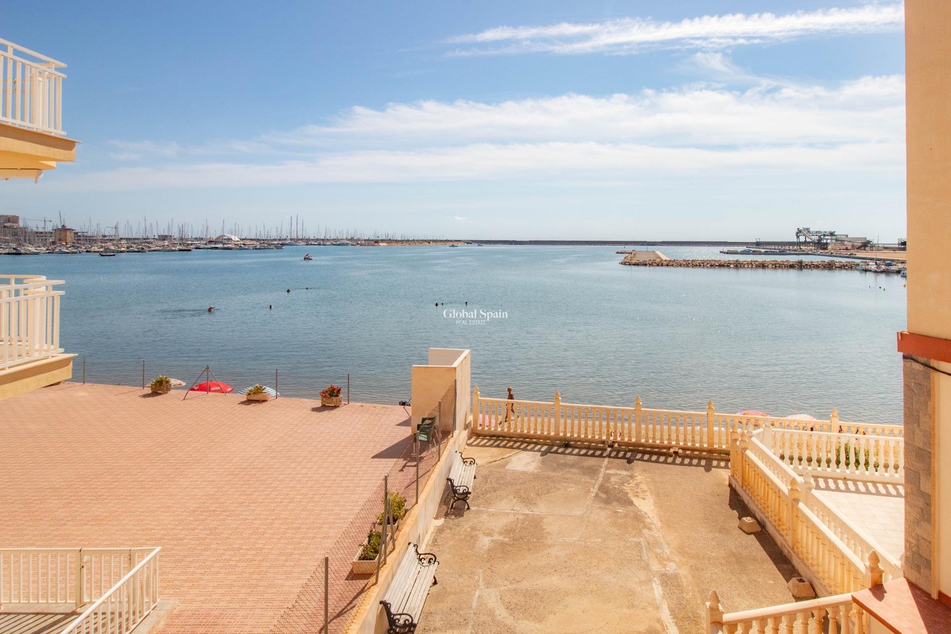 Revente - Appartement -
TORREVIEJA - Acequion