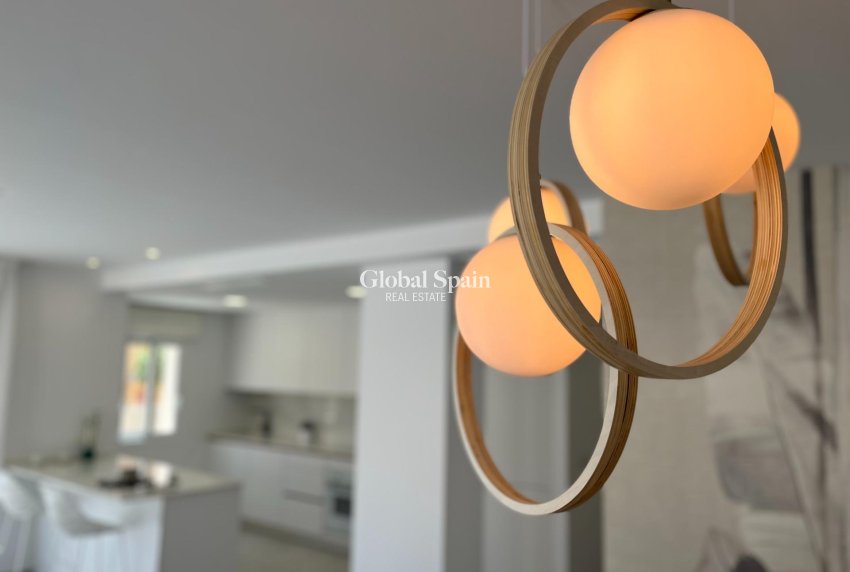 Revente - APPARTEMENT -
TORREVIEJA - Aguas Nuevas