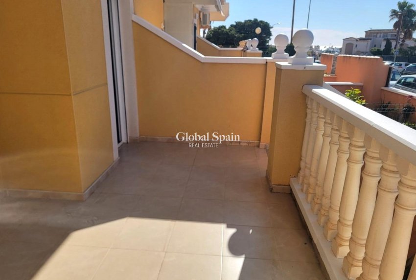 Revente - APPARTEMENT -
TORREVIEJA - Aguas Nuevas