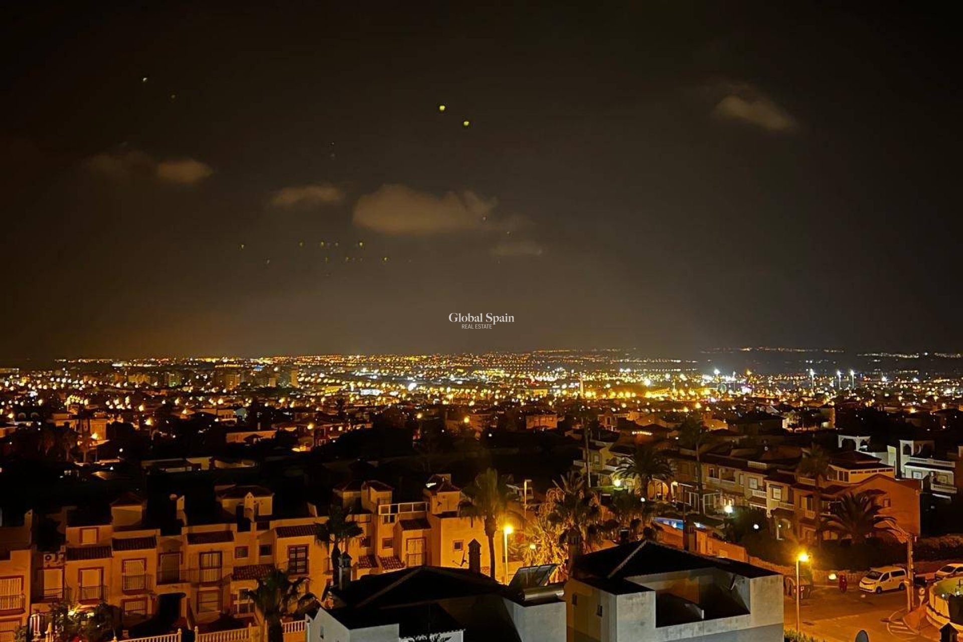 Revente - APPARTEMENT -
TORREVIEJA - Aguas Nuevas