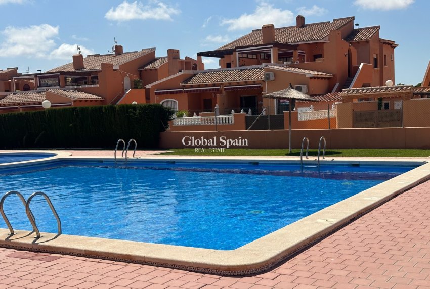 Revente - APPARTEMENT -
TORREVIEJA - Aguas Nuevas