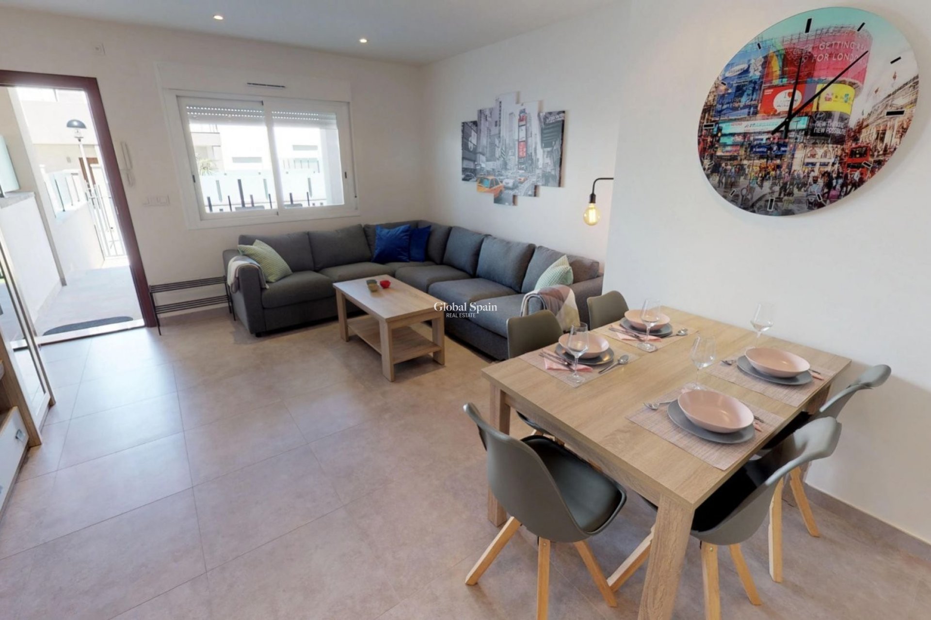 Revente - APPARTEMENT -
TORREVIEJA - Aguas Nuevas