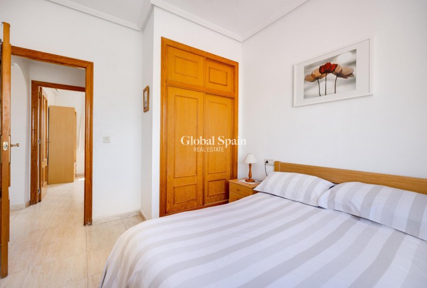Revente - APPARTEMENT -
TORREVIEJA - Aguas Nuevas