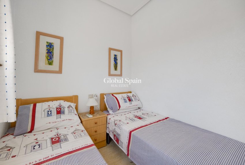 Revente - APPARTEMENT -
TORREVIEJA - Aguas Nuevas