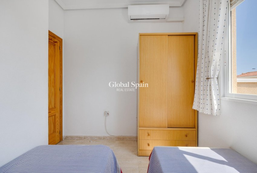 Revente - APPARTEMENT -
TORREVIEJA - Aguas Nuevas