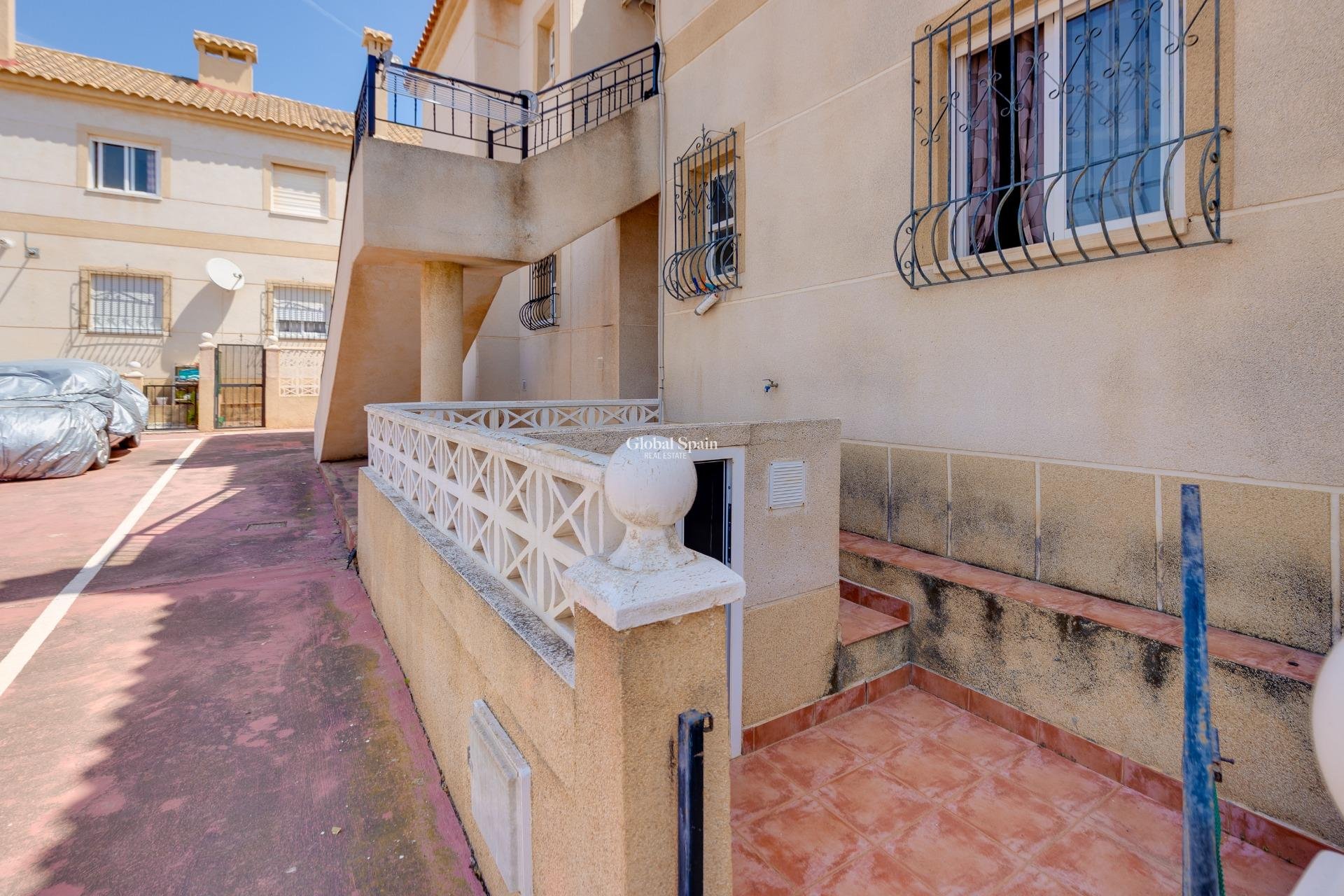 Revente - APPARTEMENT -
TORREVIEJA - Aguas Nuevas
