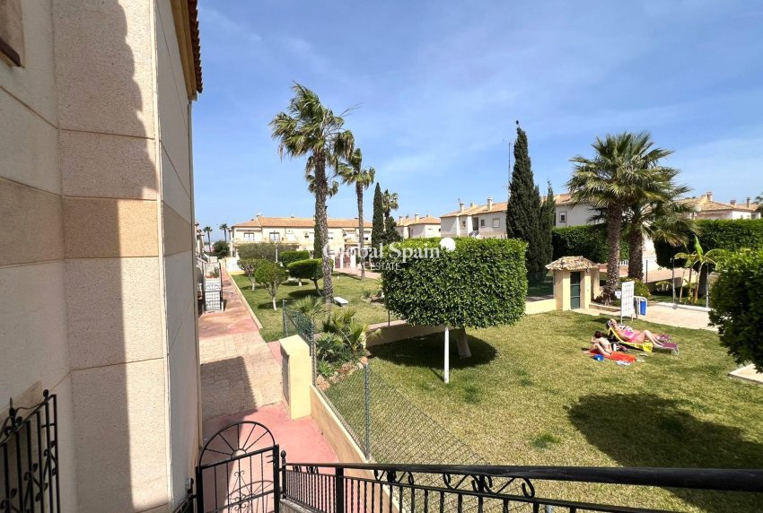 Revente - APPARTEMENT -
TORREVIEJA - Aguas Nuevas