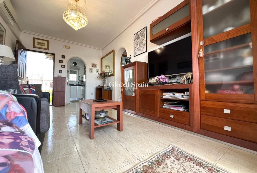 Revente - APPARTEMENT -
TORREVIEJA - Aguas Nuevas