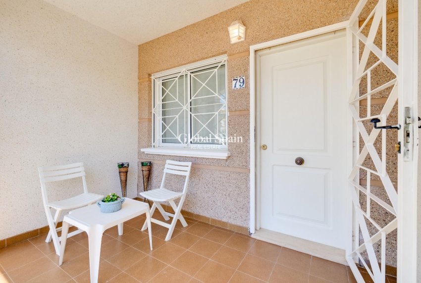 Revente - APPARTEMENT -
TORREVIEJA - Aguas Nuevas
