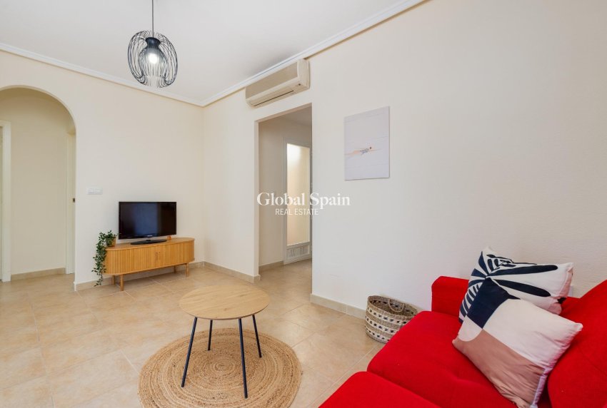 Revente - APPARTEMENT -
TORREVIEJA - Aguas Nuevas