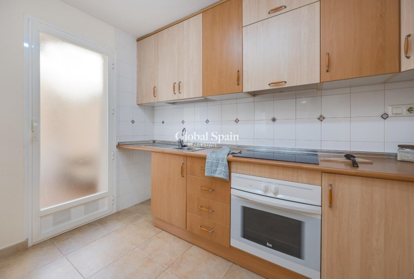 Revente - APPARTEMENT -
TORREVIEJA - Aguas Nuevas
