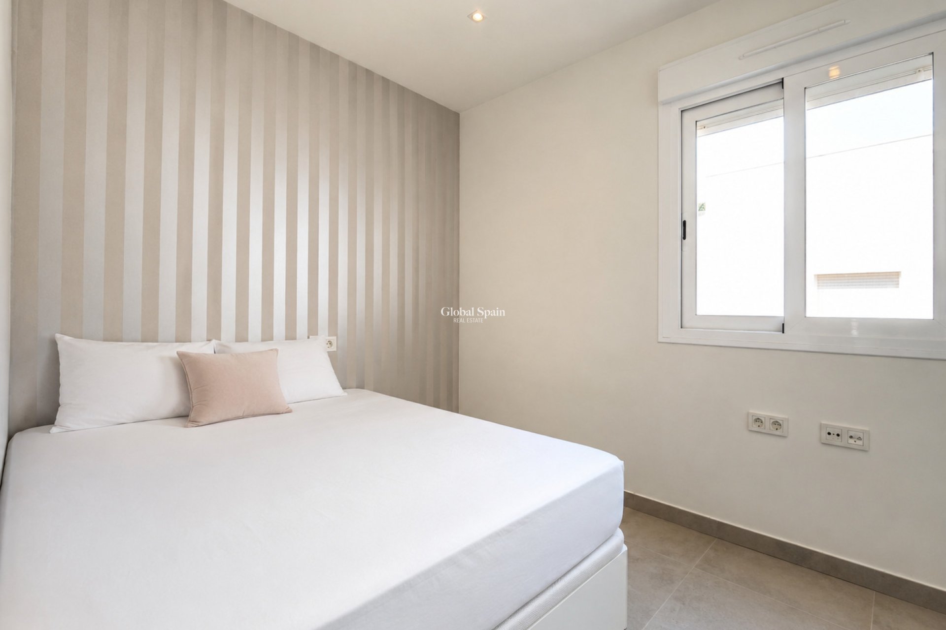 Revente - APPARTEMENT -
TORREVIEJA - Aguas Nuevas