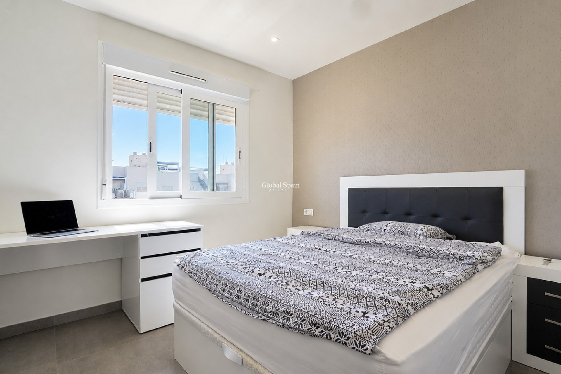 Revente - APPARTEMENT -
TORREVIEJA - Aguas Nuevas
