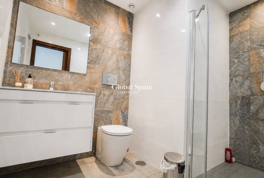 Revente - APPARTEMENT -
TORREVIEJA - Aguas Nuevas