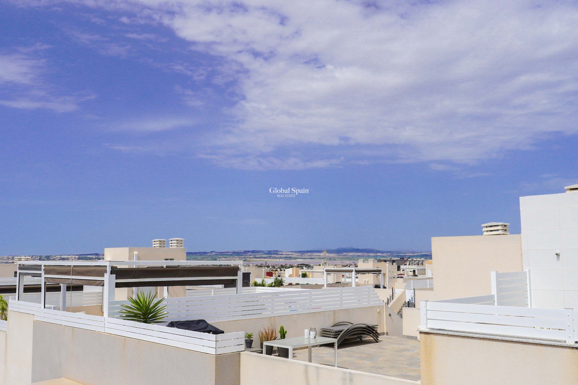Revente - APPARTEMENT -
TORREVIEJA - Aguas Nuevas