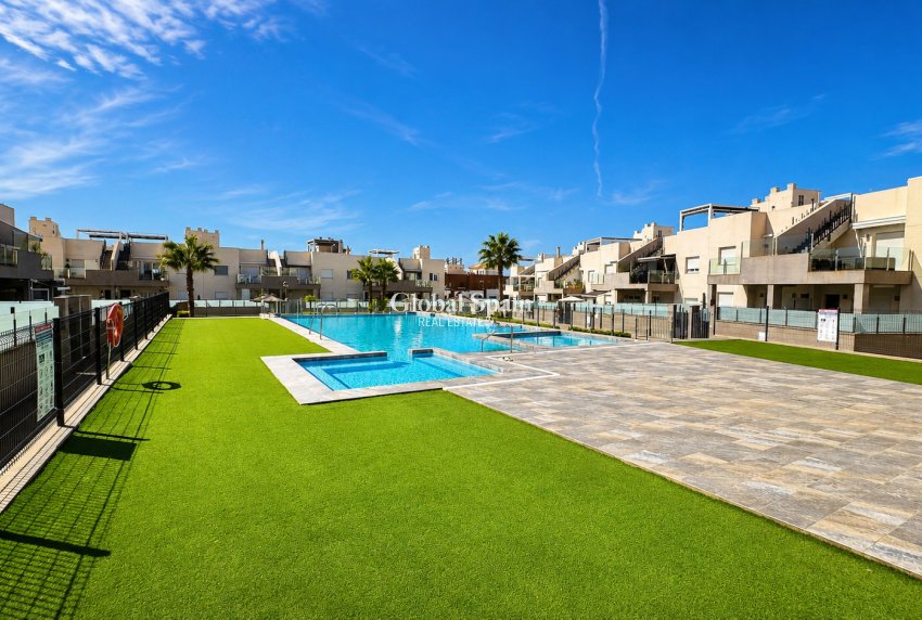 Revente - APPARTEMENT -
TORREVIEJA - Aguas Nuevas
