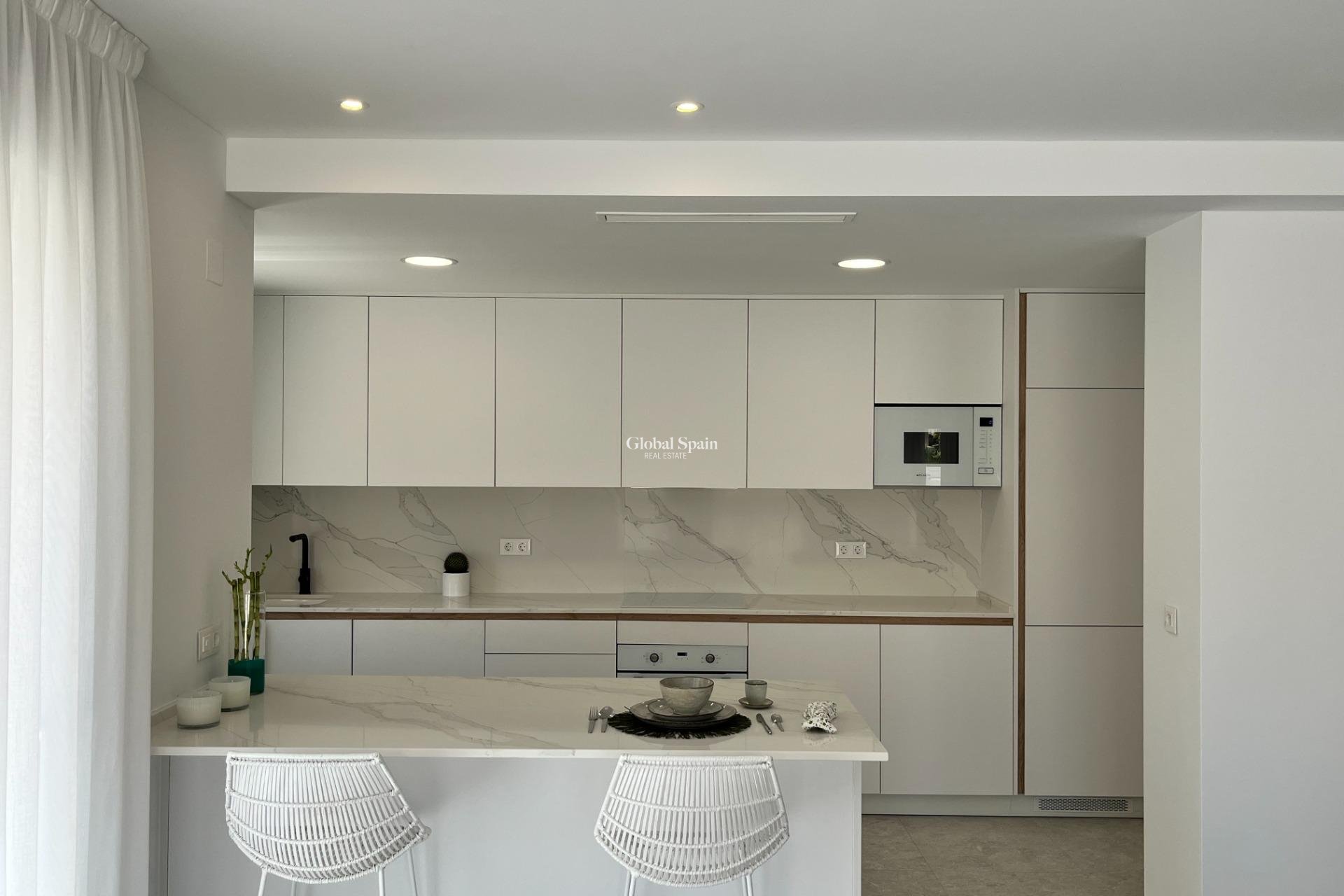 Revente - APPARTEMENT -
TORREVIEJA - Aguas Nuevas