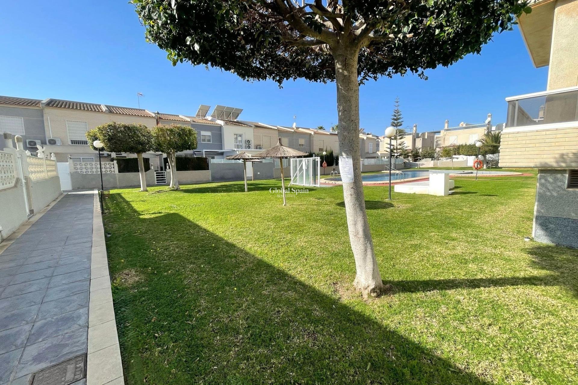 Revente - APPARTEMENT -
TORREVIEJA - Aguas Nuevas