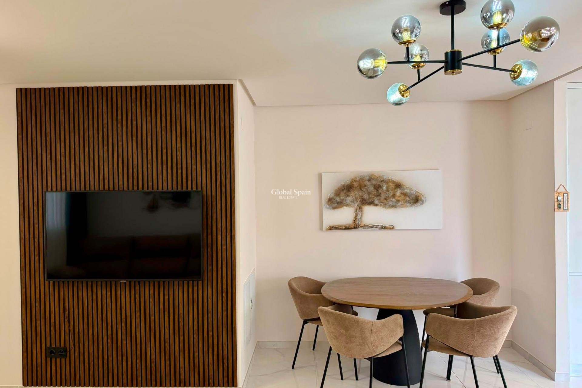 Revente - APPARTEMENT -
TORREVIEJA - Aguas Nuevas
