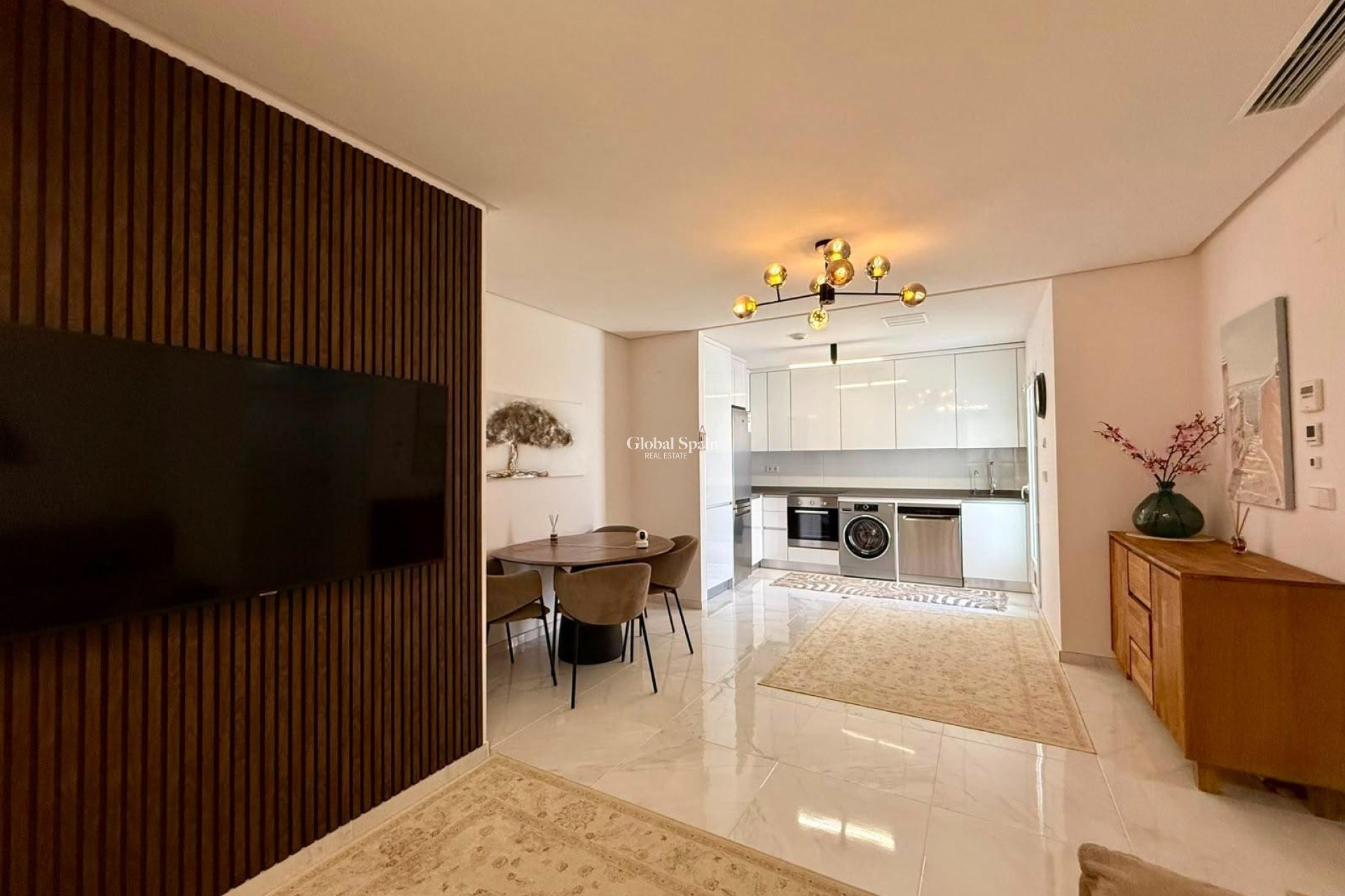 Revente - APPARTEMENT -
TORREVIEJA - Aguas Nuevas