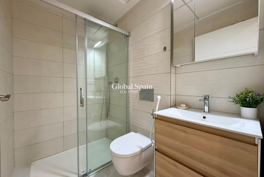 Revente - APPARTEMENT -
TORREVIEJA - Aguas Nuevas