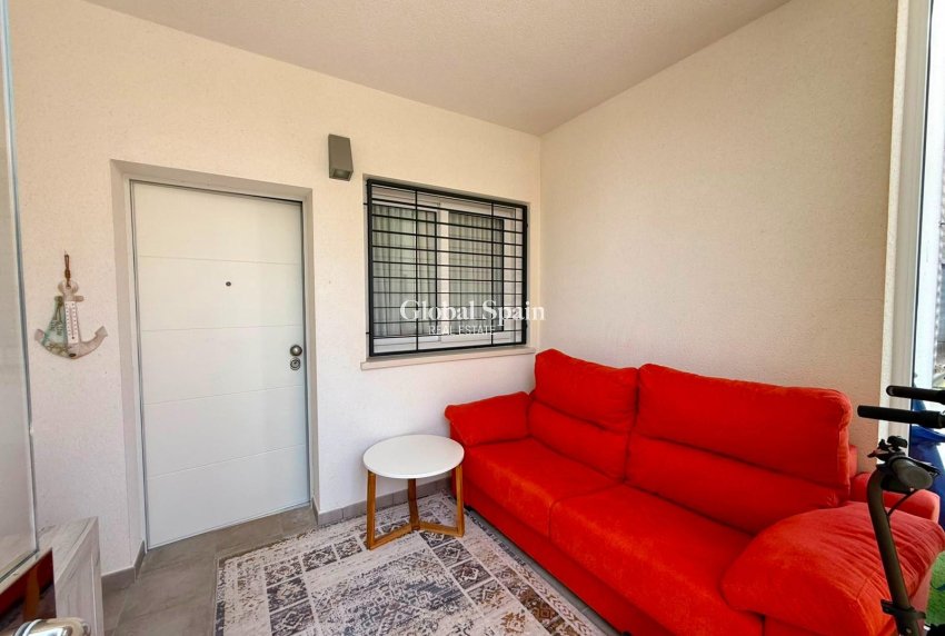 Revente - APPARTEMENT -
TORREVIEJA - Aguas Nuevas