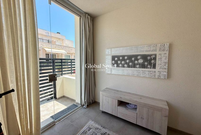 Revente - APPARTEMENT -
TORREVIEJA - Aguas Nuevas