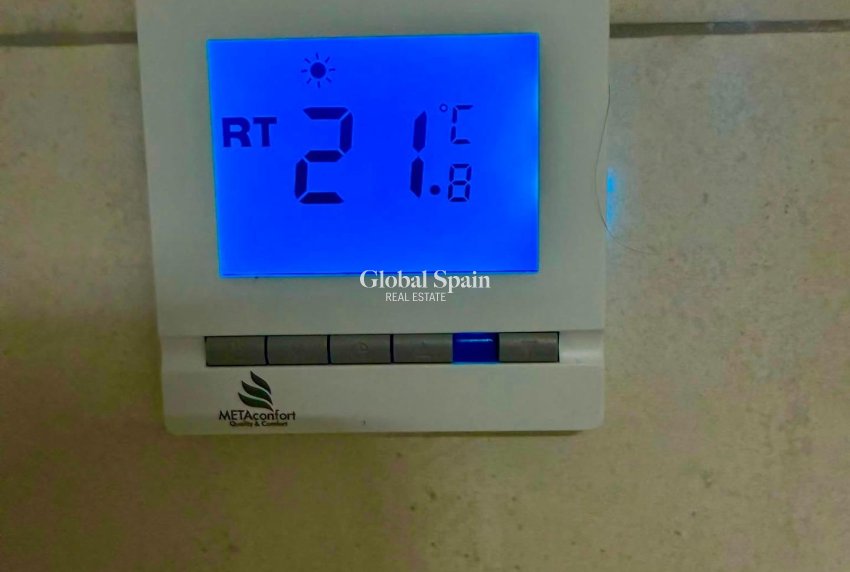 Revente - APPARTEMENT -
TORREVIEJA - Aguas Nuevas