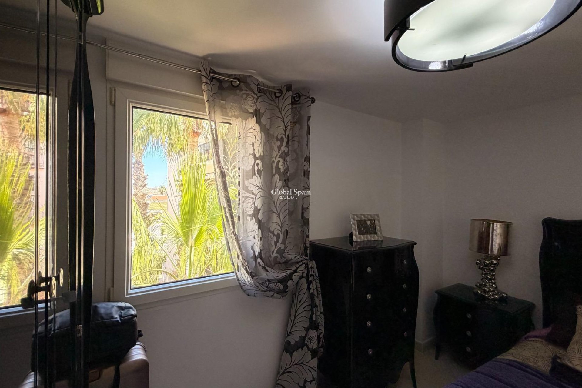 Revente - APPARTEMENT -
TORREVIEJA - Aldea del mar