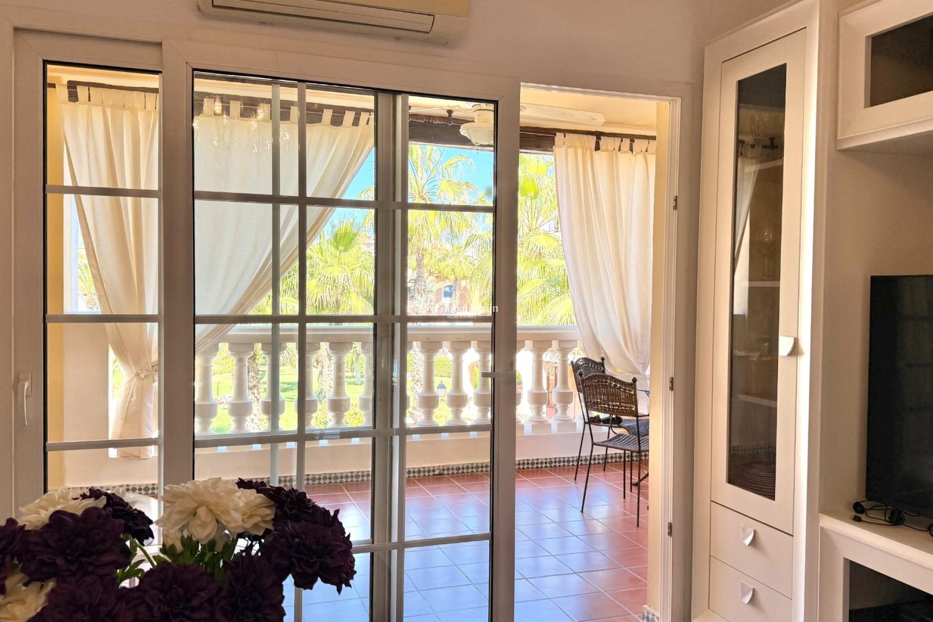 Revente - APPARTEMENT -
TORREVIEJA - Aldea del mar