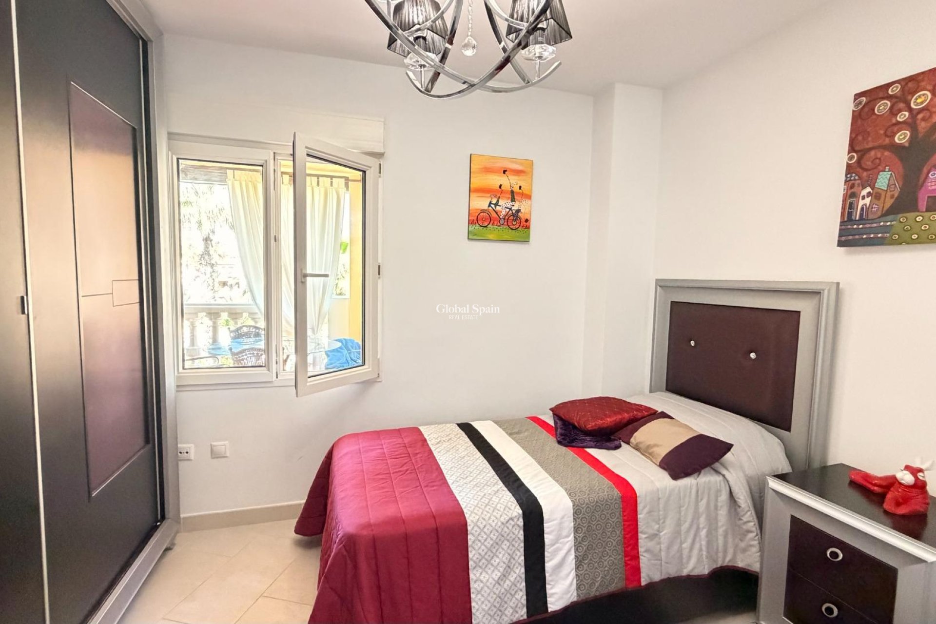 Revente - APPARTEMENT -
TORREVIEJA - Aldea del mar