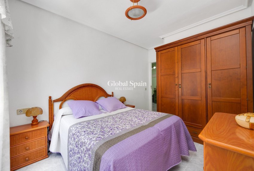Revente - APPARTEMENT -
TORREVIEJA - Antonio Machado