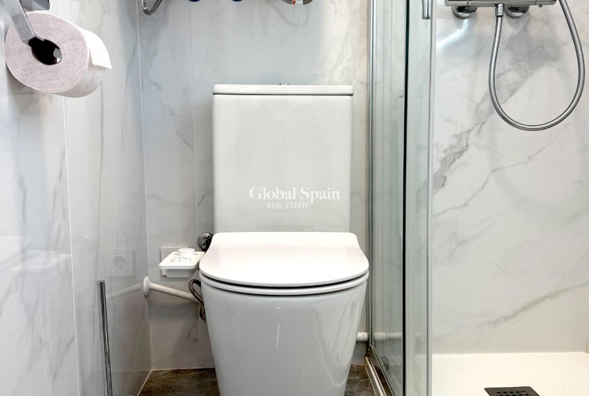 Revente - APPARTEMENT -
TORREVIEJA - Cabo Cervera