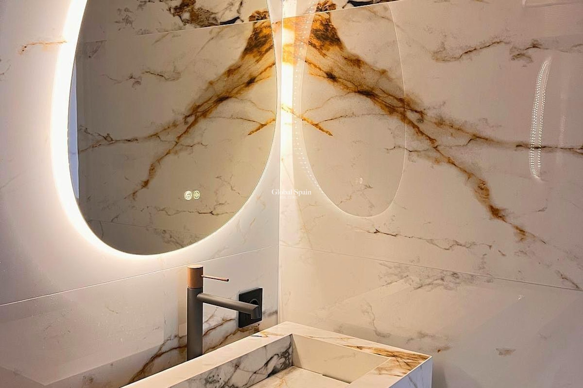 Revente - APPARTEMENT -
TORREVIEJA - Cabo Cervera