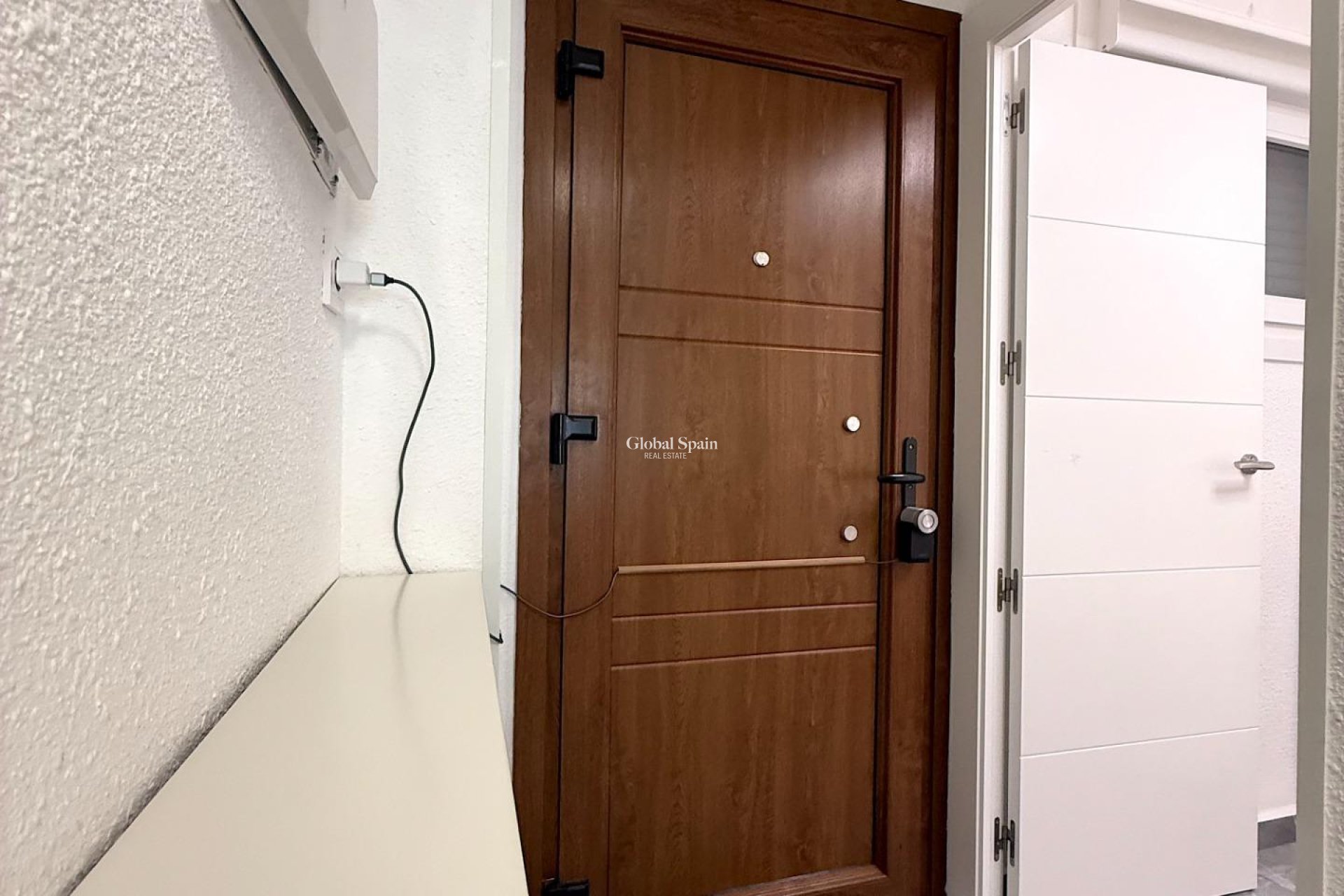 Revente - APPARTEMENT -
TORREVIEJA - Cabo Cervera