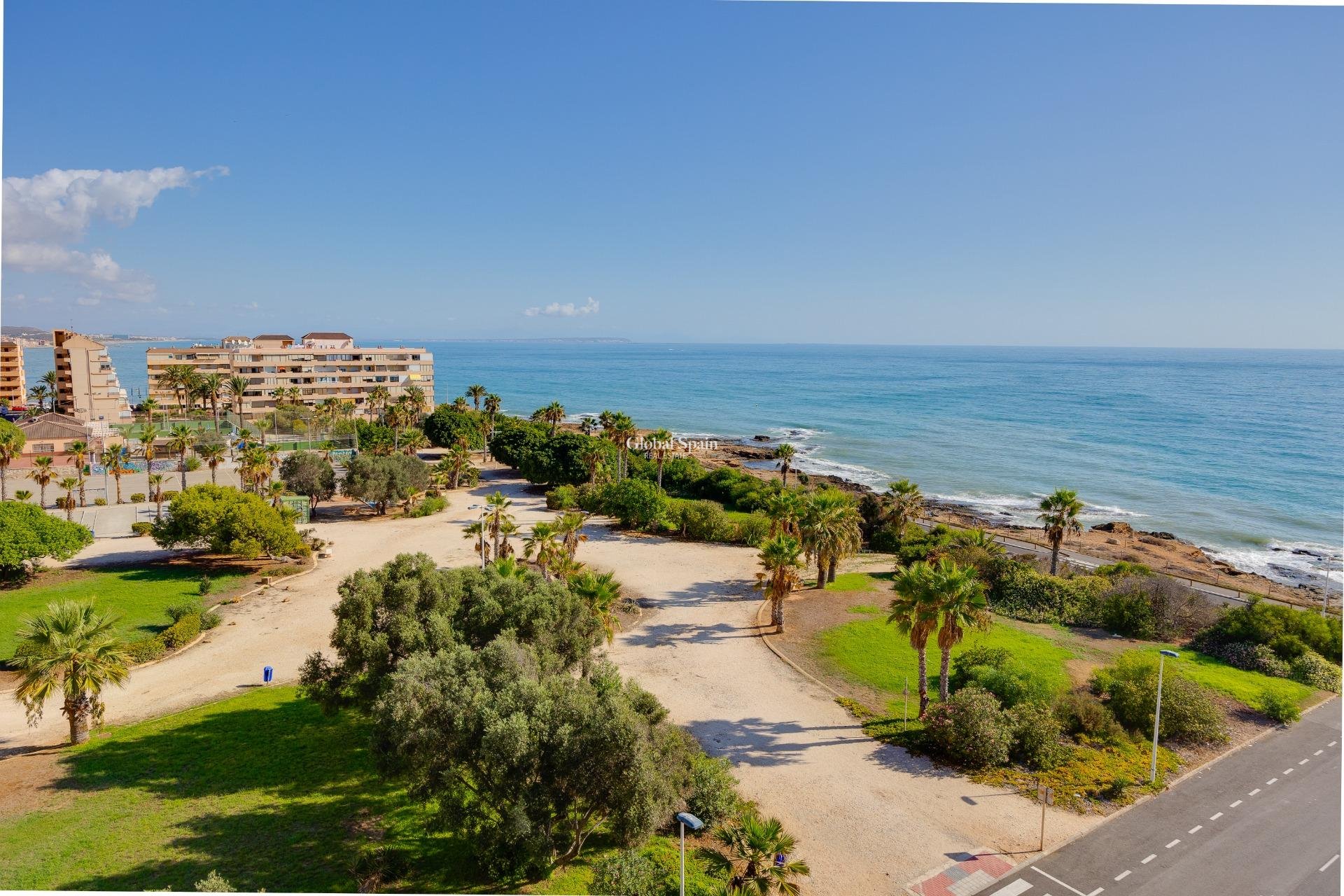 Revente - APPARTEMENT -
TORREVIEJA - Cabo Cervera