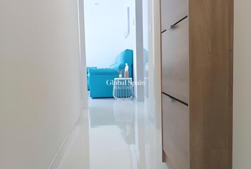 Revente - APPARTEMENT -
TORREVIEJA - Cabo Cervera