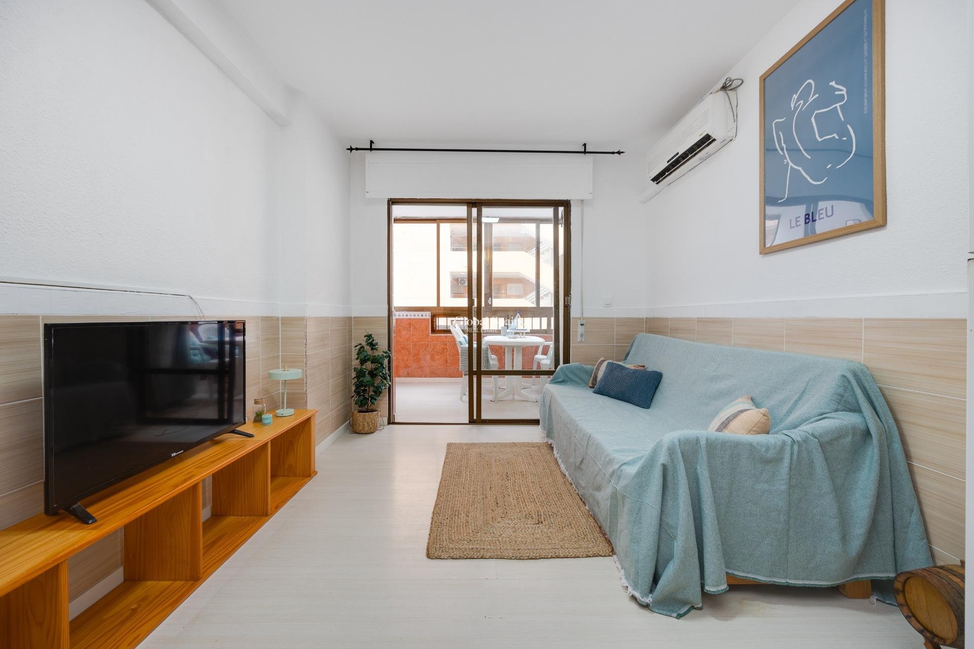 Revente - APPARTEMENT -
TORREVIEJA - Cabo Cervera