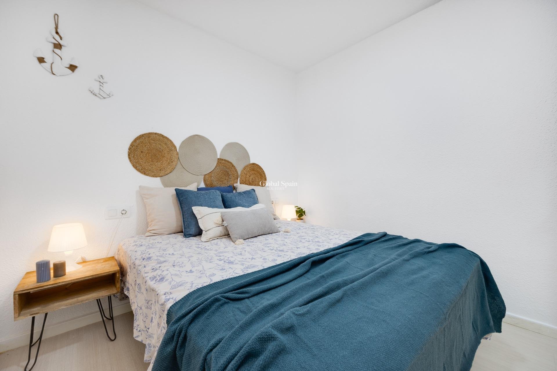 Revente - APPARTEMENT -
TORREVIEJA - Cabo Cervera