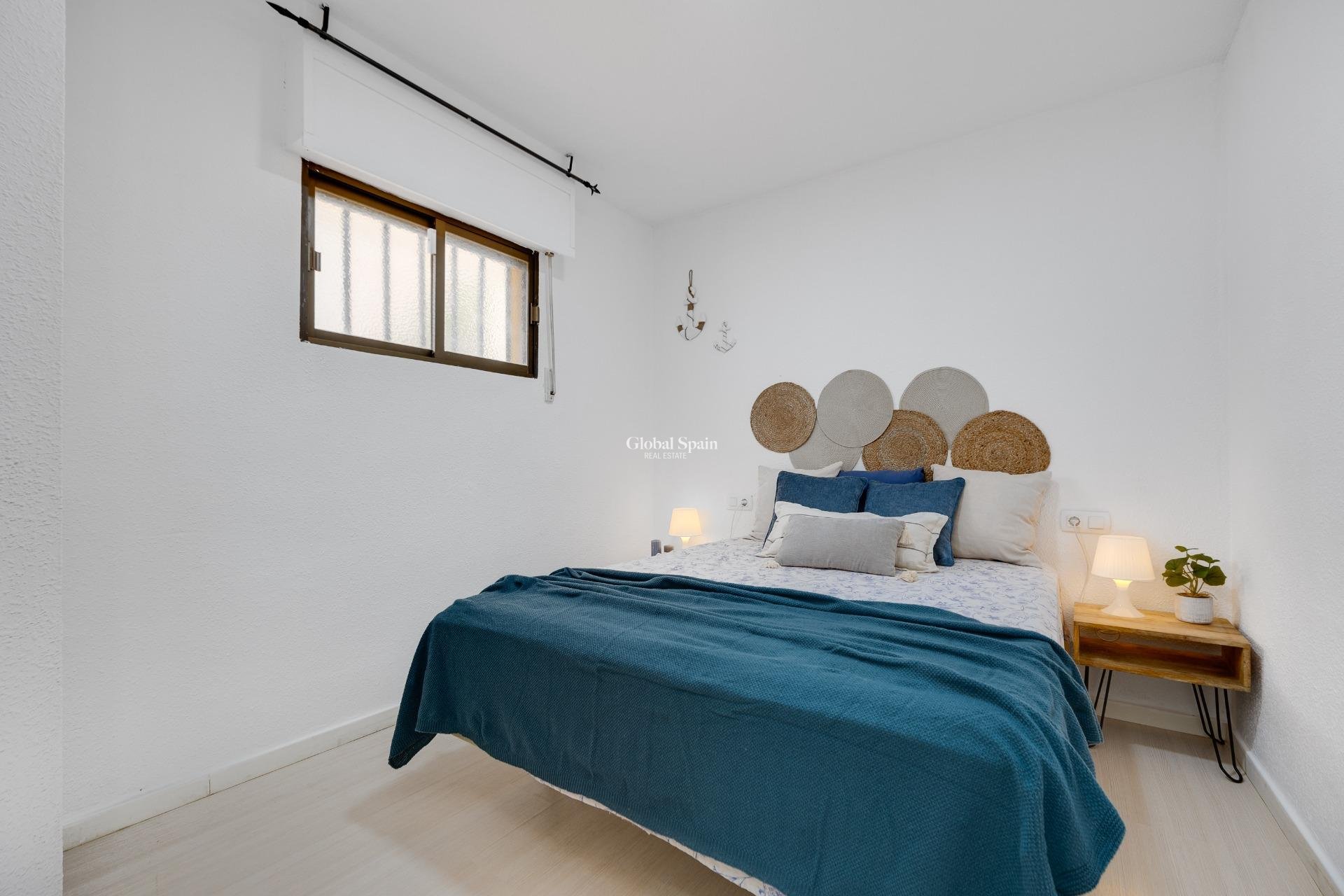 Revente - APPARTEMENT -
TORREVIEJA - Cabo Cervera