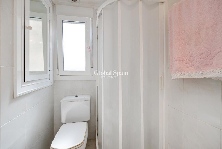 Revente - APPARTEMENT -
TORREVIEJA - Cabo Cervera