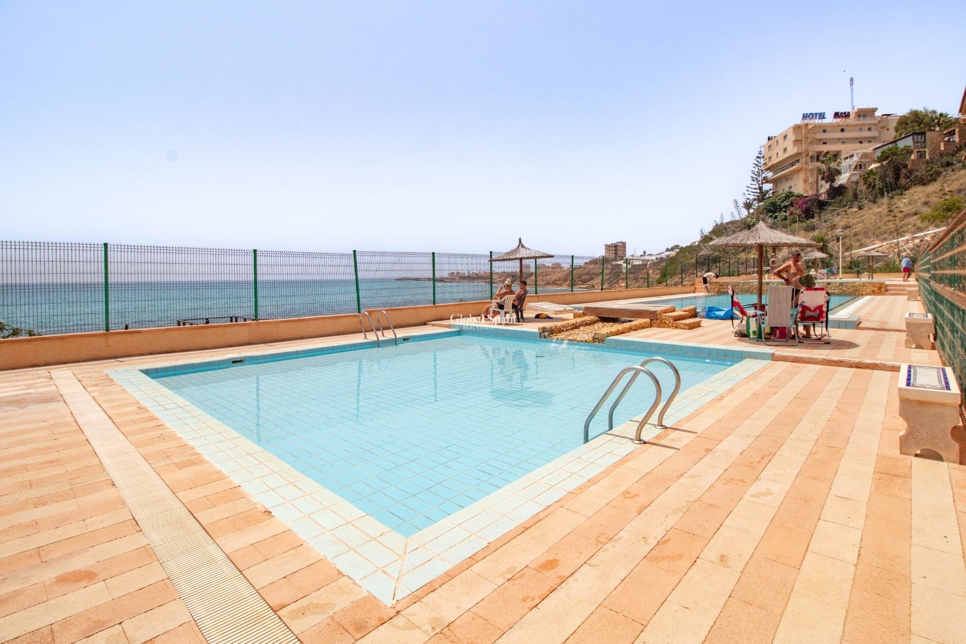 Revente - APPARTEMENT -
TORREVIEJA - Cabo Cervera