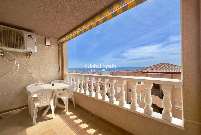 Revente - APPARTEMENT -
TORREVIEJA - Cabo Cervera