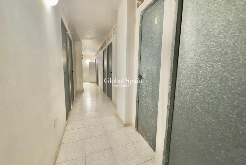 Revente - APPARTEMENT -
TORREVIEJA - Cabo Cervera