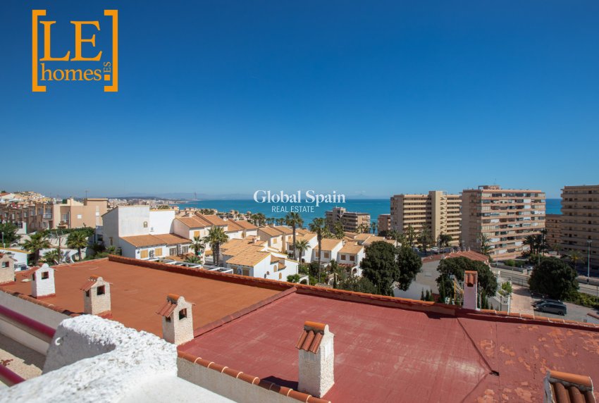 Revente - APPARTEMENT -
TORREVIEJA - Cabo Cervera