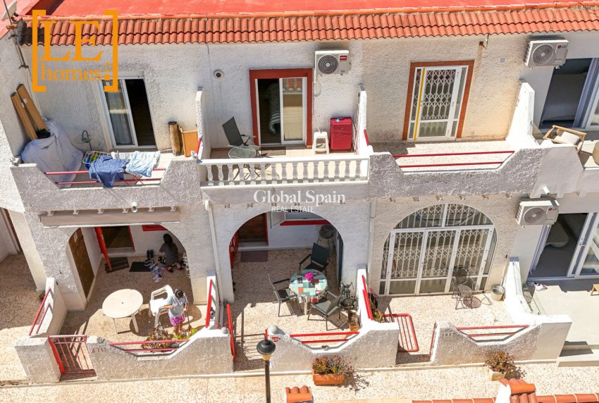 Revente - APPARTEMENT -
TORREVIEJA - Cabo Cervera